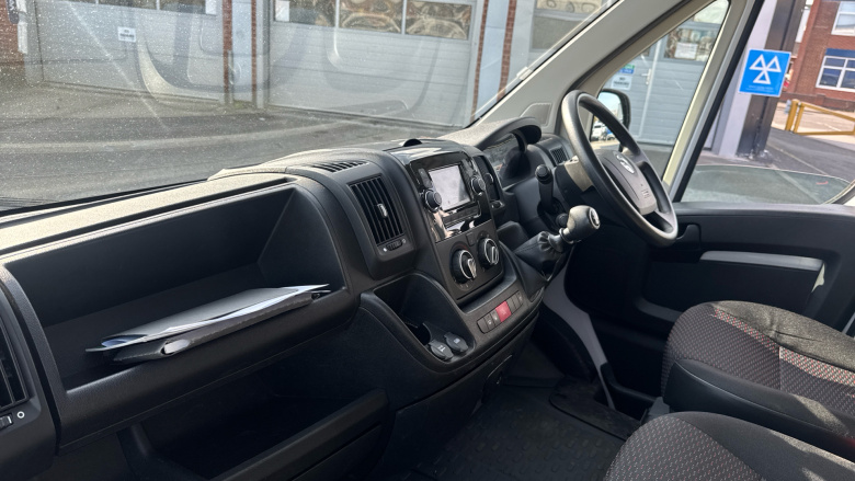 Vauxhall Movano 3500 L3 Diesel Fwd 2.2 Turbo D 140ps H2 Van Dynamic